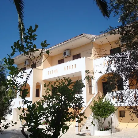 Aparthotel Calamon